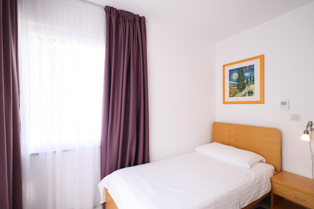 Depadansa Hotel Lucija*** Posedarje Exterior foto