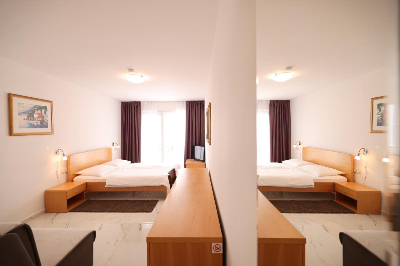 Depadansa Hotel Lucija*** Posedarje Exterior foto