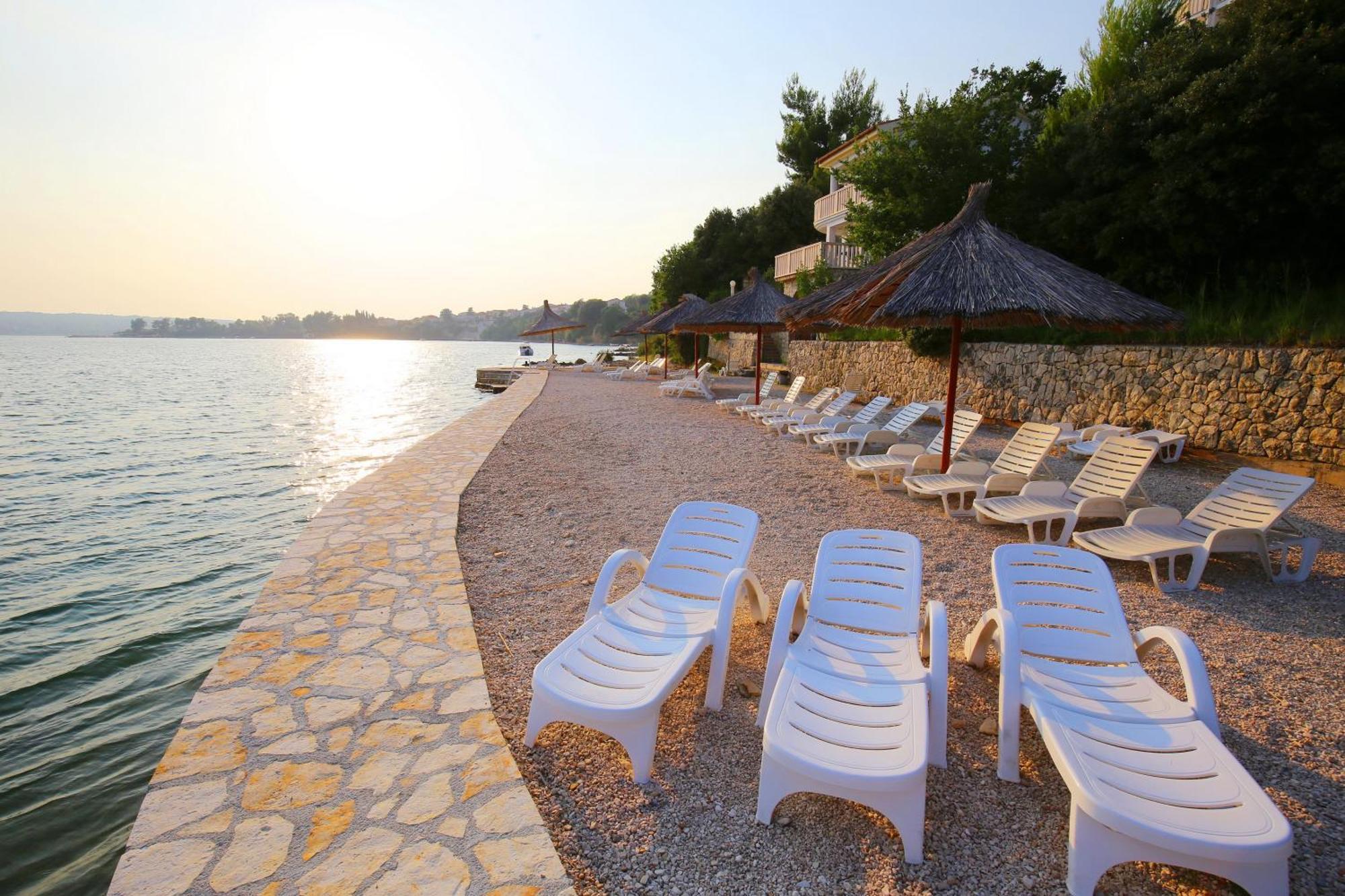 Depadansa Hotel Lucija*** Posedarje Exterior foto